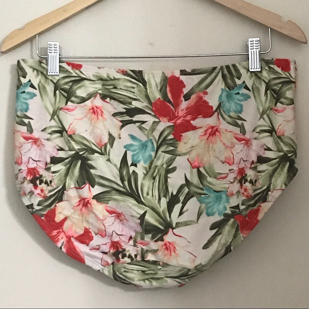 NWOT cacique by Lane Bryant bikini bottom